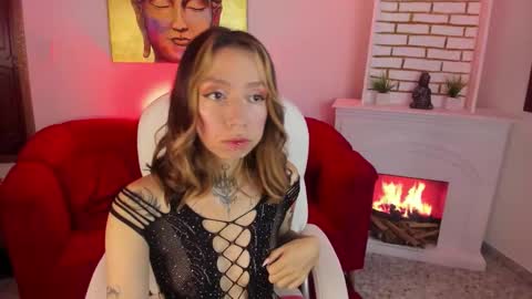 Ivonne  online show from 09/15/25, 01:38