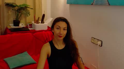 Ivonne online show from 05/26/26, 07:59