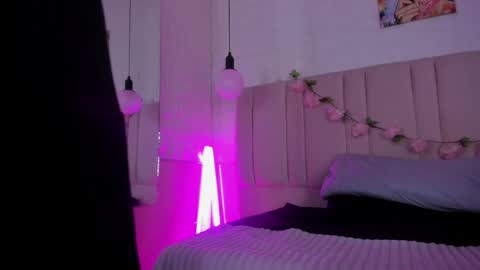 Snapshot of ivonne_valencia chatting on 05/05/26, 02:36 ivonne_valencia online show from 05/05/26, 02:36