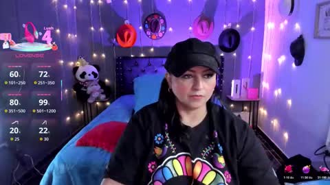 Ivonne online show from 11/30/25, 11:31