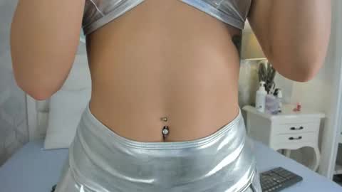 ivonny    online show from 02/17/26, 11:40