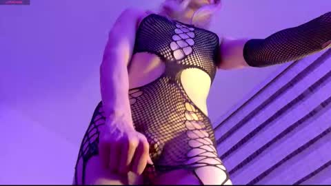 Snapshot of ivonnybonita_ chatting on 11/20/25, 04:34 Ivonny online show from 11/20/25, 04:34