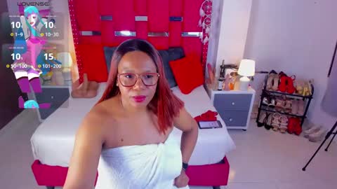 Snapshot of ivonsanchez chatting on 12/14/24, 02:45 IVONSANCHEZ online show from 12/14/24, 02:45