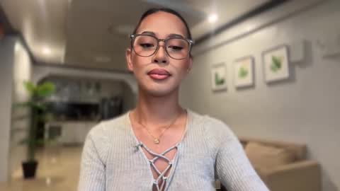 Snapshot of ivorycollins chatting on 10/28/25, 02:04 kirstenelsie online show from 10/28/25, 02:04