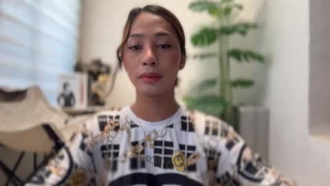 Snapshot of ivorycollins chatting on 11/07/25, 01:05 kirstenelsie online show from 11/07/25, 01:05