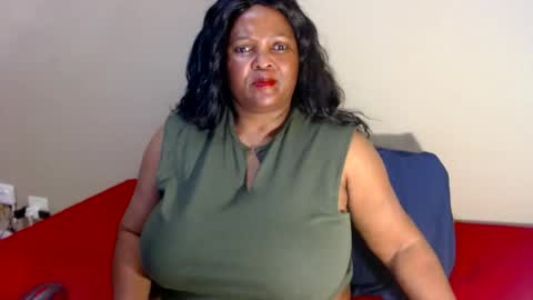 Snapshot of ivorytits48 chatting on 06/13/26, 06:06 IVORYTITS48 online show from 06/13/26, 06:06