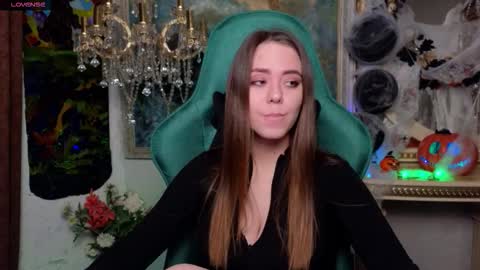 Snapshot of ivorywood_ chatting on 10/29/25, 10:39 ivorywood_ online show from 10/29/25, 10:39