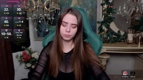 Snapshot of ivorywood_ chatting on 12/16/25, 10:09 ivorywood_ online show from 12/16/25, 10:09