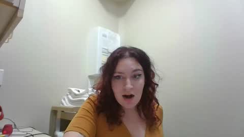 Snapshot of ivy9791 chatting on 12/21/25, 11:23 ivy online show from 12/21/25, 11:23