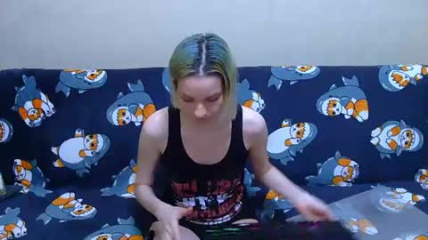 Ivy and Lester online show from 07/19/26, 06:00