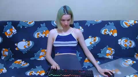 Ivy and Lester online show from 07/20/26, 09:28