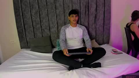 ivy_and_joseph online show from 03/04/25, 01:17