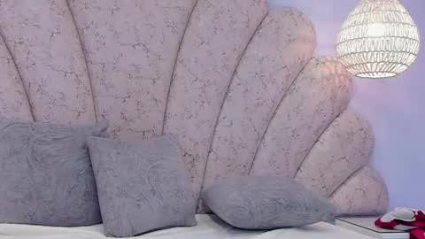 Snapshot of ivy_and_molly chatting on 09/12/25, 08:47 Ivy and Molly online show from 09/12/25, 08:47