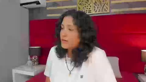 Snapshot of ivy_and_molly chatting on 09/12/25, 08:53 Ivy and Molly online show from 09/12/25, 08:53