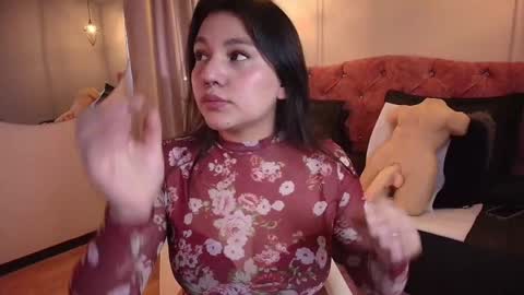 ivy_bonnie online show from 11/25/25, 12:16