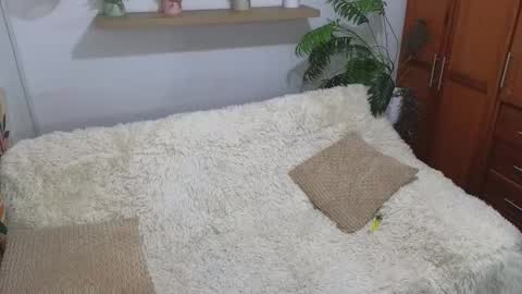 ivy_love20 online show from 03/18/26, 10:24