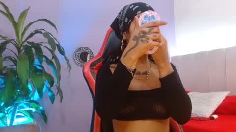 ivy_scorpio online show from 10/21/25, 08:59