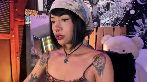 Ivy bank   online show from 12/17/25, 08:48