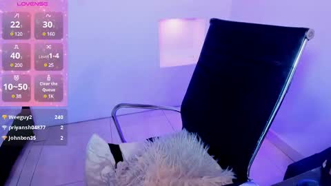 Snapshot of ivybliss8 chatting on 02/27/25, 05:58 i v y  b l i s s online show from 02/27/25, 05:58