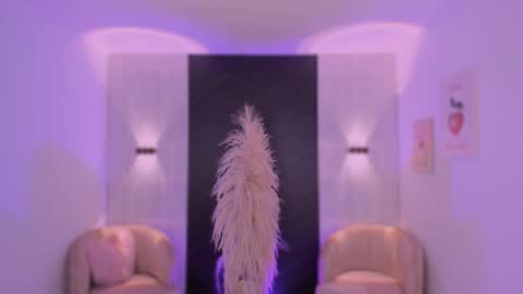 Ivy online show from 12/21/25, 09:33