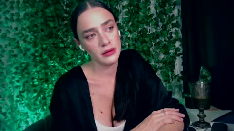 Miss Ivy online show from 12/29/24, 11:08