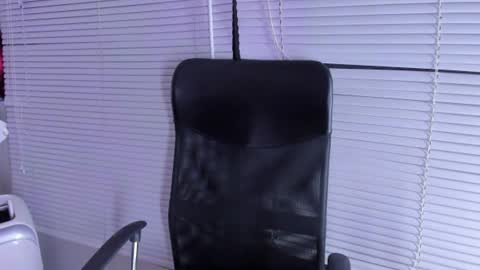 Snapshot of ivymilleer chatting on 06/25/26, 05:12 ivymilleer online show from 06/25/26, 05:12