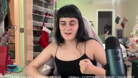 Snapshot of ivyminxxx chatting on 12/05/24, 04:09 Ivy Minxxx online show from 12/05/24, 04:09