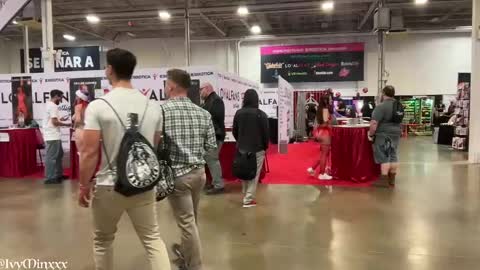 Snapshot of ivyminxxx chatting on 12/08/24, 02:28 Ivy Minxxx online show from 12/08/24, 02:28