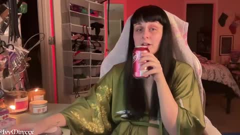 Snapshot of ivyminxxx chatting on 12/26/24, 04:21 Ivy Minxxx online show from 12/26/24, 04:21