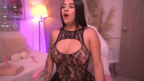 Annie online show from 11/23/25, 05:07