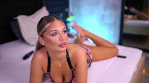 Snapshot of ivyrowa chatting on 01/23/25, 07:29 IvyRowa online show from 01/23/25, 07:29