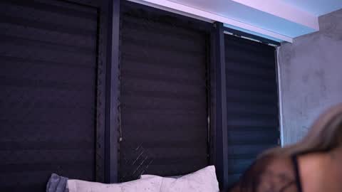 Snapshot of ivyrowa chatting on 01/23/25, 10:33 IvyRowa online show from 01/23/25, 10:33