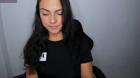 Snapshot of ivyy_scott chatting on 05/20/26, 05:19 Ivvy online show from 05/20/26, 05:19
