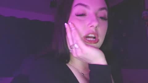 Amiee online show from 05/08/26, 01:22