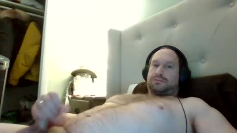 Snapshot of iwantcei69 chatting on 02/16/25, 05:48 iwantcei69 online show from 02/16/25, 05:48