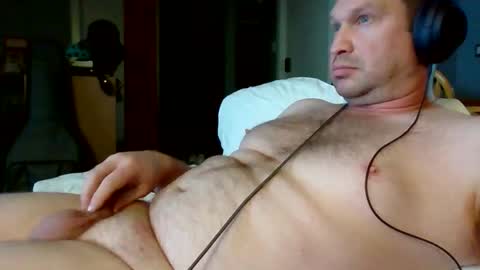 Snapshot of iwantcei69 chatting on 09/29/25, 10:58 iwantcei69 online show from 09/29/25, 10:58