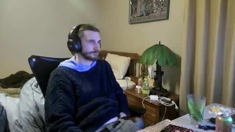 iwhitesmurf online show from 12/18/25, 04:51