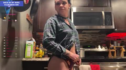 Muse hethey online show from 12/24/24, 11:00