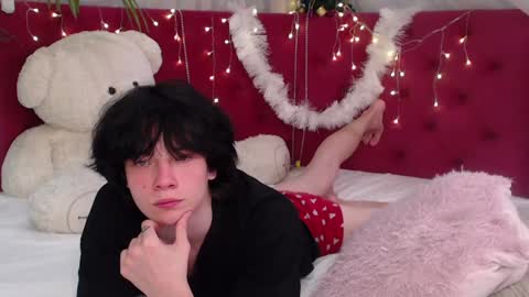 Snapshot of iwillfall_ chatting on 01/08/25, 01:11 Maxim online show from 01/08/25, 01:11