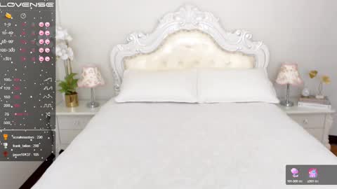 Snapshot of iya_ferrera chatting on 12/08/24, 10:52 iya online show from 12/08/24, 10:52