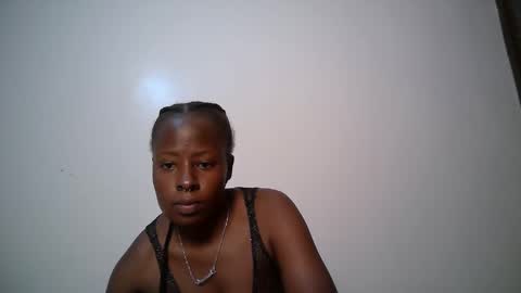 Snapshot of iynika chatting on 05/06/26, 10:48 iynika online show from 05/06/26, 10:48