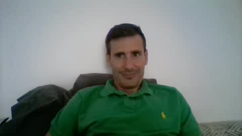 Snapshot of iyoperro chatting on 11/05/25, 08:58 Casandro online show from 11/05/25, 08:58