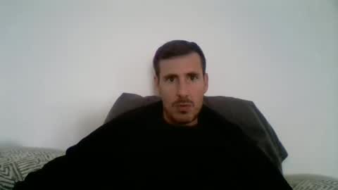 Snapshot of iyoperro chatting on 11/12/25, 12:16 Casandro online show from 11/12/25, 12:16