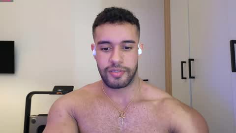 Izaak online show from 01/03/25, 11:55