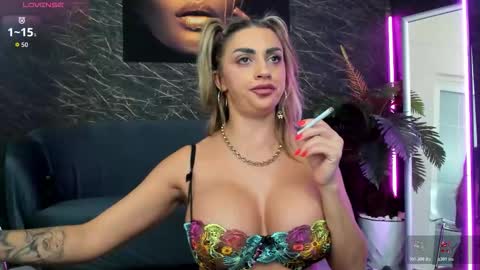 izabelatessa online show from 12/21/25, 08:38