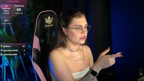 Lina online show from 05/09/26, 02:44