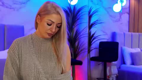 izabelle_02 online show from 03/04/26, 05:13