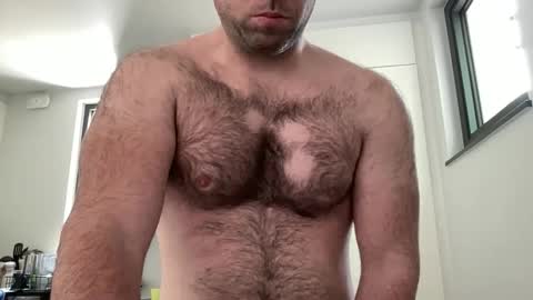 Snapshot of izylduur chatting on 04/21/26, 10:32 Izylduur online show from 04/21/26, 10:32
