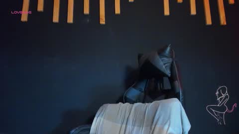 Snapshot of izyzys_baker chatting on 11/27/25, 04:47 hot izys online show from 11/27/25, 04:47