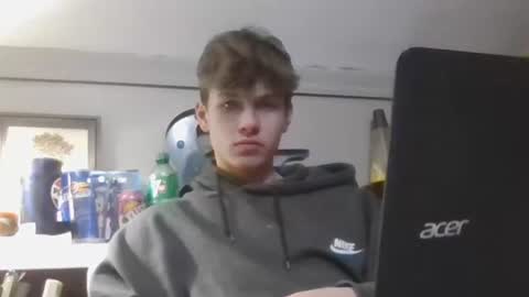 Snapshot of izzame2 chatting on 02/03/25, 05:18 Willis online show from 02/03/25, 05:18